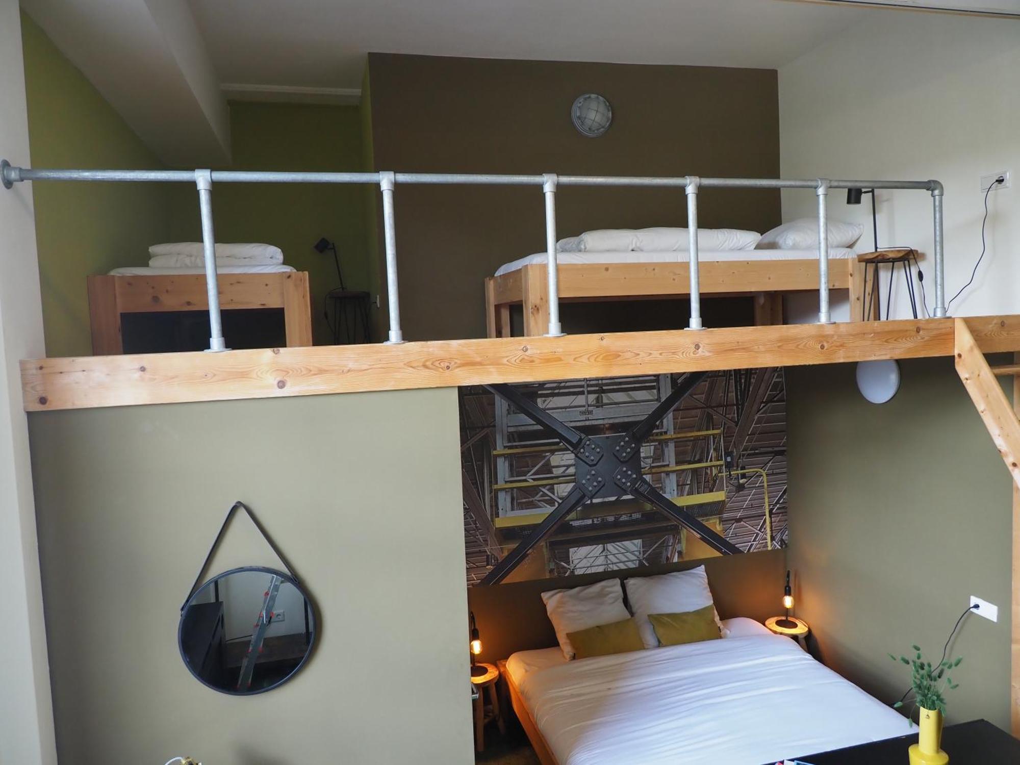 Hostel Roots Tilburg Exteriör bild