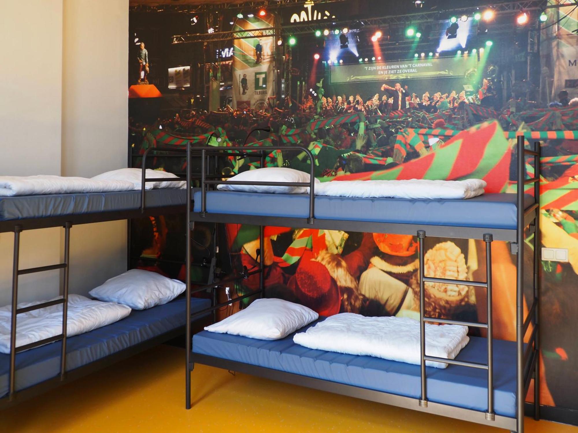 Hostel Roots Tilburg Exteriör bild